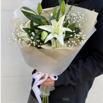 Bouquet of white lilies